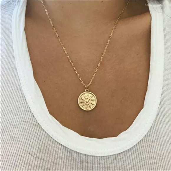 18K artisan made sun medallion festival necklace - Picture 4 of 6
